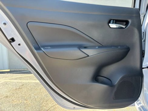 Used 2025 Nissan Versa SV w/ Trunk Package FWD image 46