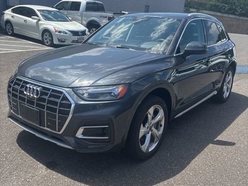 Used 2021 Audi Q5 Prestige AWD/4WD image 1