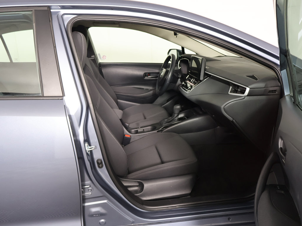 Used 2025 Toyota Corolla LE FWD image 26