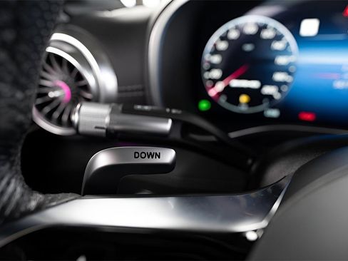 Used 2022 Mercedes-Benz SL 55 AMG 4MATIC image 41