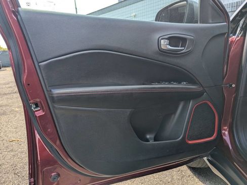 Used 2021 Jeep Compass Trailhawk image 11