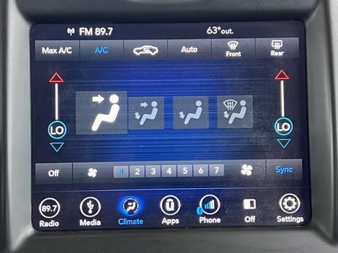 Used 2019 Chrysler 300 Touring w/ Sport Appearance Package image 32