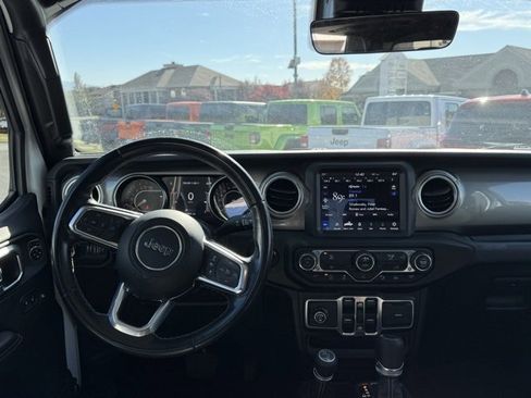 Used 2020 Jeep Gladiator Overland image 28