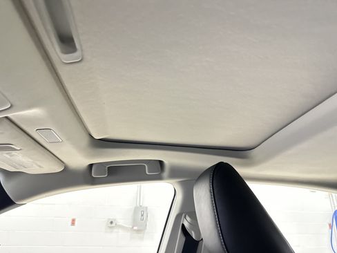 Certified 2025 Lexus ES 300h w/ Technology Package FWD image 28
