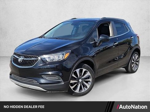 Used 2021 Buick Encore Preferred FWD image 1