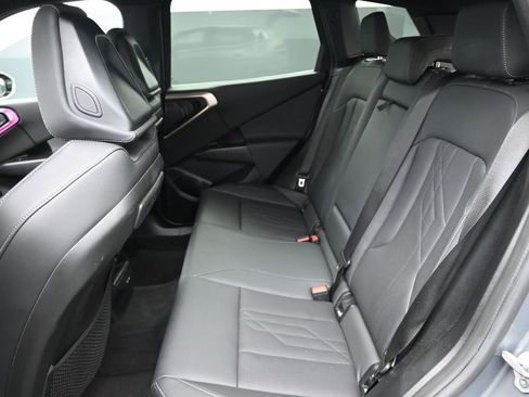 Used 2025 BMW X3 xDrive30i image 12