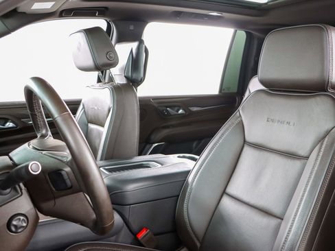 Used 2024 GMC Yukon XL Denali w/ Max Trailering Package image 28