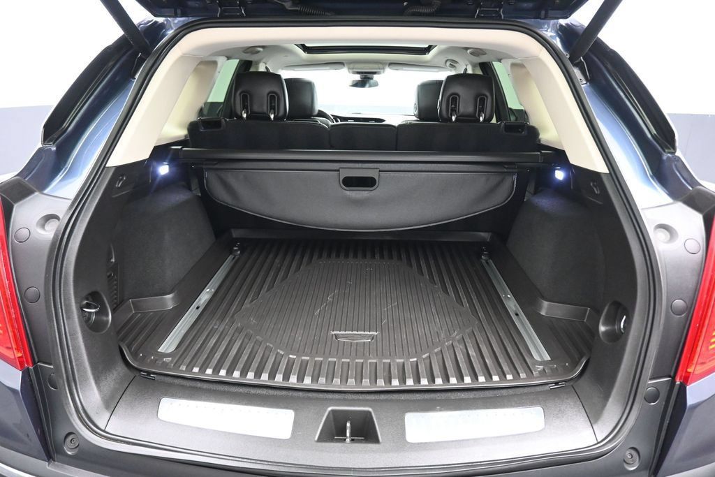 Used 2018 Cadillac XT5 Luxury w/ Driver Awareness Package FWD image 47