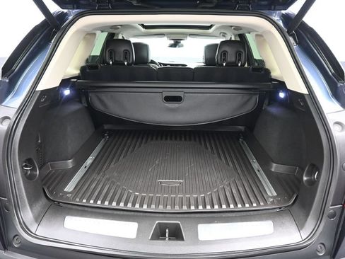 Used 2018 Cadillac XT5 Luxury w/ Driver Awareness Package FWD image 47