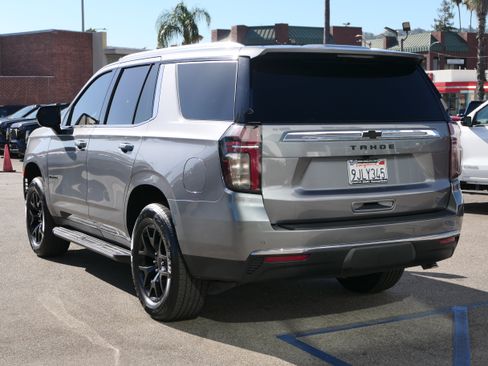 Used 2021 Chevrolet Tahoe LS RWD image 3