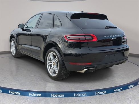 Used 2017 Porsche Macan Base image 8