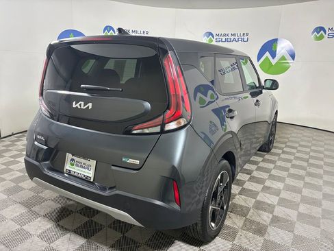 Used 2024 Kia Soul EX image 7