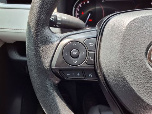Used 2024 Toyota RAV4 XLE AWD/4WD image 16