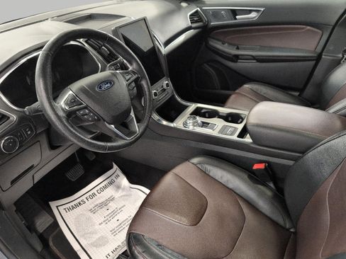 Used 2021 Ford Edge Titanium w/ Equipment Group 301A AWD/4WD image 9