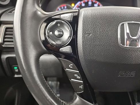 Used 2017 Honda Accord Touring image 20