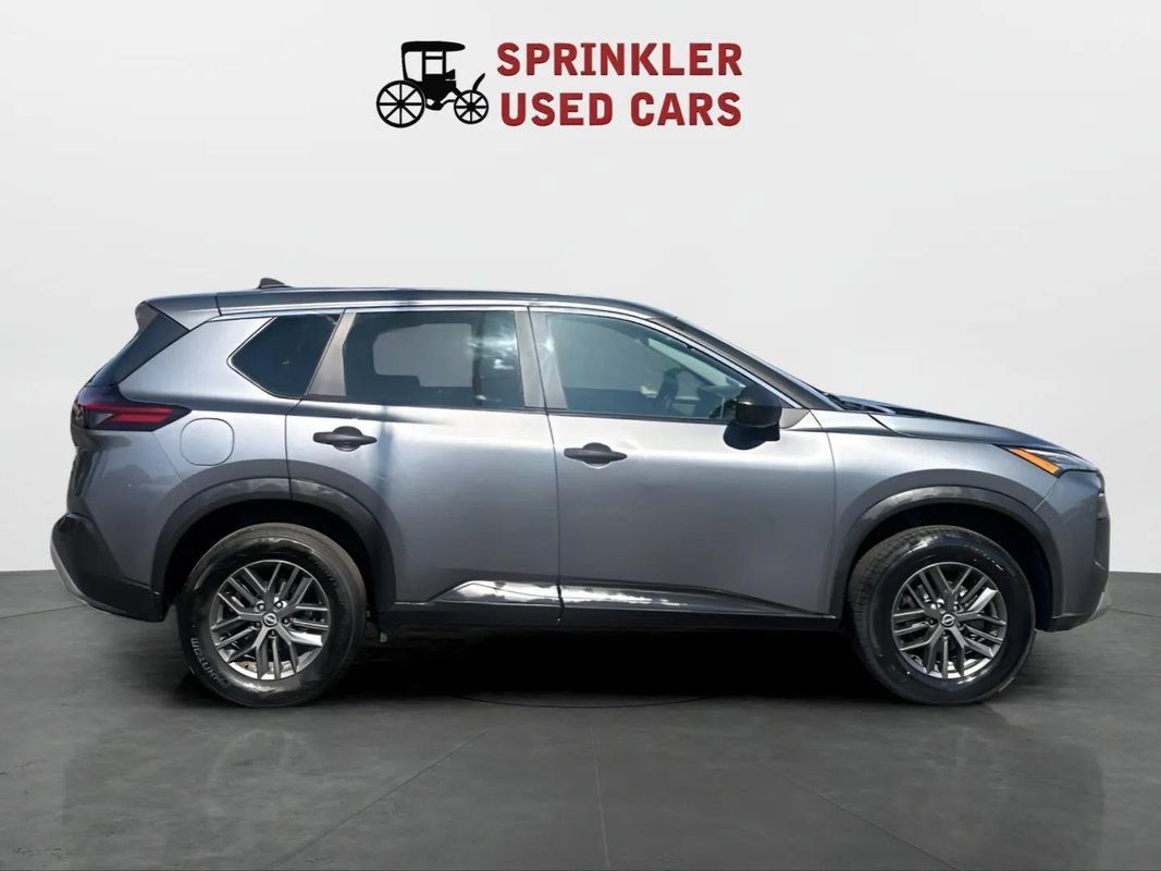Used 2023 Nissan Rogue S FWD image 3