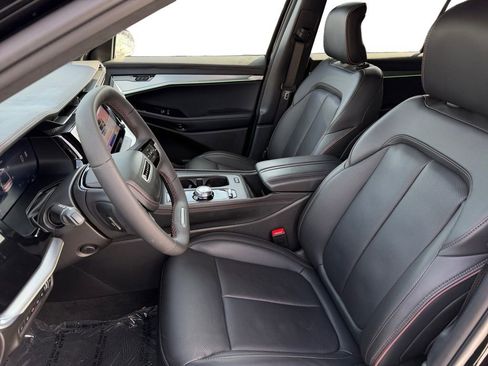 Used 2024 Jeep Wagoneer Launch Edition image 17