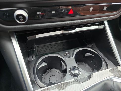 Used 2024 BMW M4 Coupe w/ Executive Package image 38