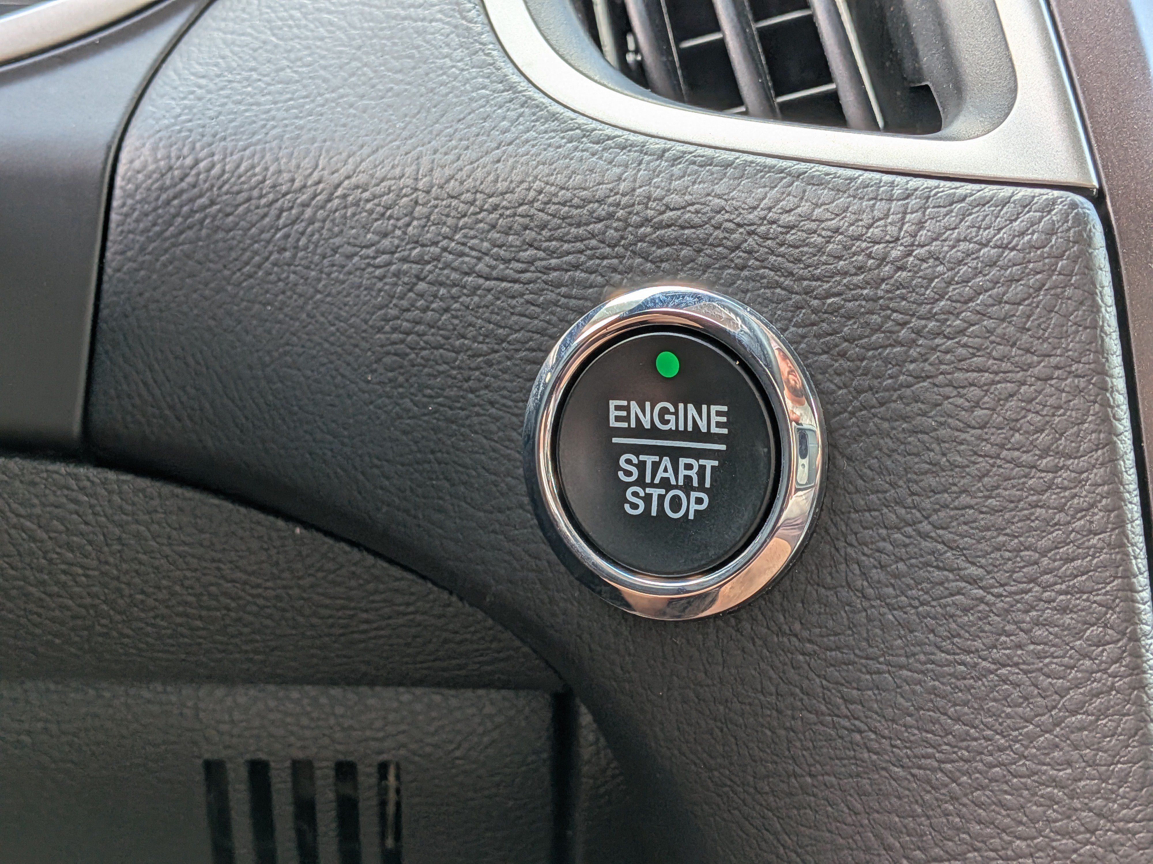 Used 2021 Ford Edge SEL AWD/4WD image 29
