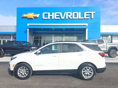 Used 2022 Chevrolet Equinox LT image 3