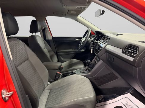 Used 2018 Volkswagen Tiguan S FWD image 23