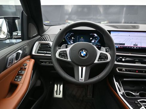 New 2026 BMW X7 M60i image 30