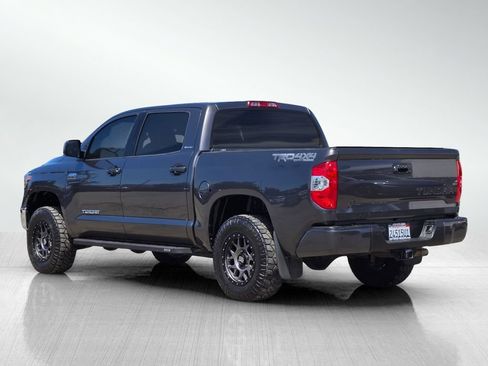 Used 2015 Toyota Tundra Limited w/ Limited Premium Package AWD/4WD image 7