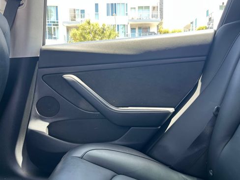 Used 2023 Tesla Model 3 Standard Range RWD image 16