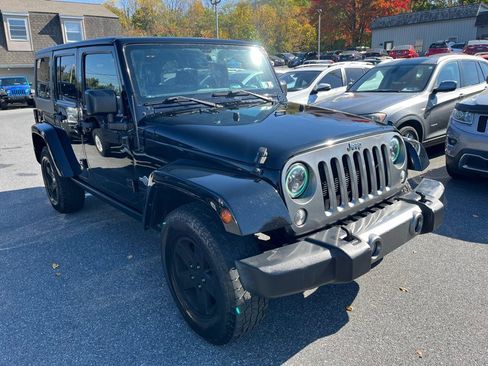 Used 2015 Jeep Wrangler Unlimited Sport image 3