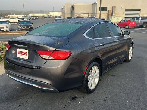 Used 2016 Chrysler 200 Limited image 6