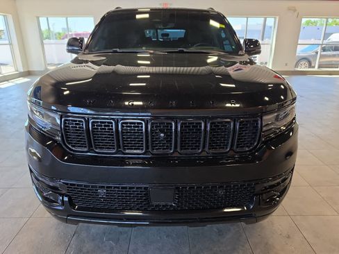 Used 2022 Jeep Wagoneer Series II AWD/4WD image 3