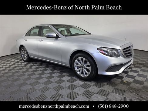 Used 2017 Mercedes-Benz E 300 4MATIC image 8