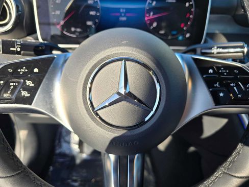 Used 2026 Mercedes-Benz CLE 300 4MATIC Coupe image 17