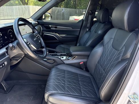 Used 2024 Kia Telluride SX Prestige X-Pro AWD/4WD image 9