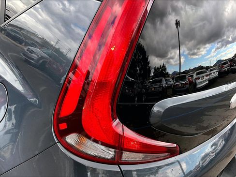 Used 2020 Kia Soul X-Line image 27