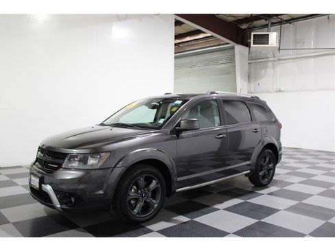 Used 2020 Dodge Journey Crossroad image 7