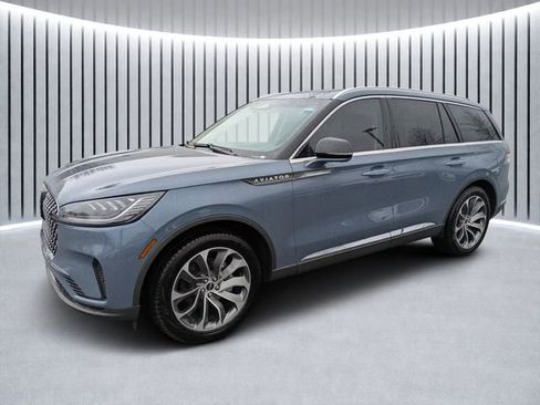 New 2025 Lincoln Aviator Reserve w/ Luxury Package image 6