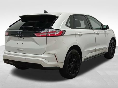 Certified 2023 Ford Edge ST-Line AWD/4WD image 3
