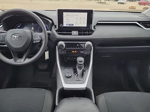Used 2024 Toyota RAV4 LE AWD/4WD image 11
