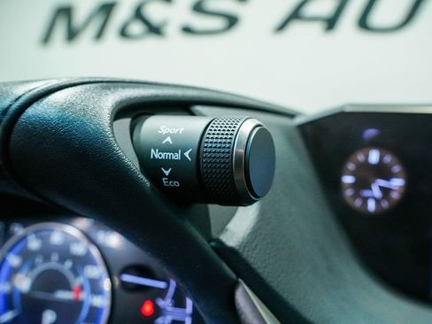 Used 2019 Lexus ES 350 w/ Premium Package FWD image 15
