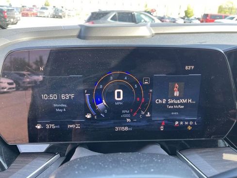 Used 2025 Chevrolet Suburban Z71 AWD/4WD image 15