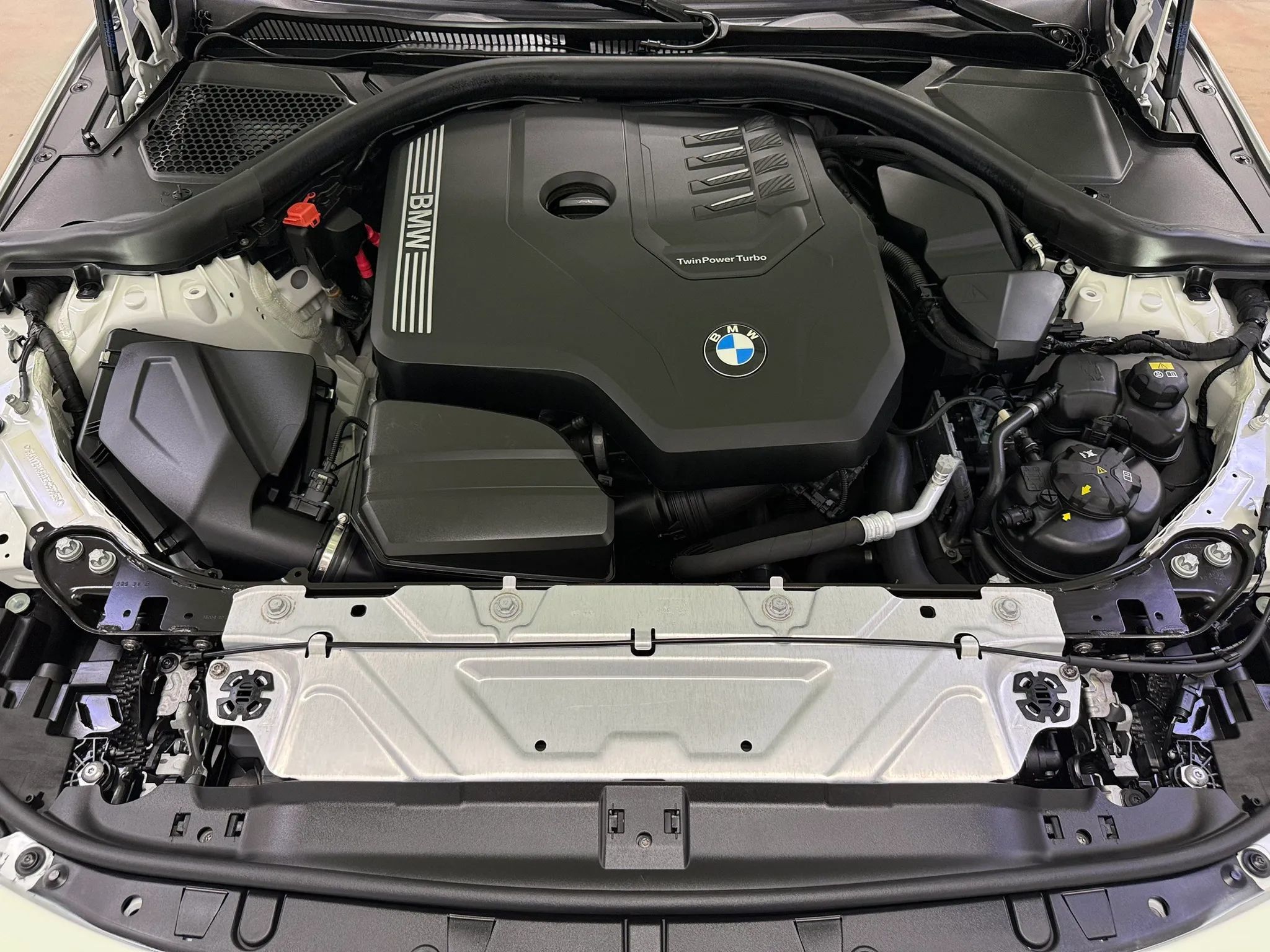 Used 2022 BMW 230i Coupe w/ Premium Package RWD image 21