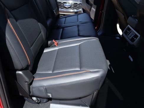 New 2026 Ford F250 Lariat w/ Black Appearance Package AWD/4WD image 15
