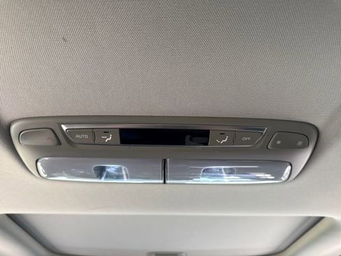 Used 2022 Kia Telluride S AWD/4WD image 22