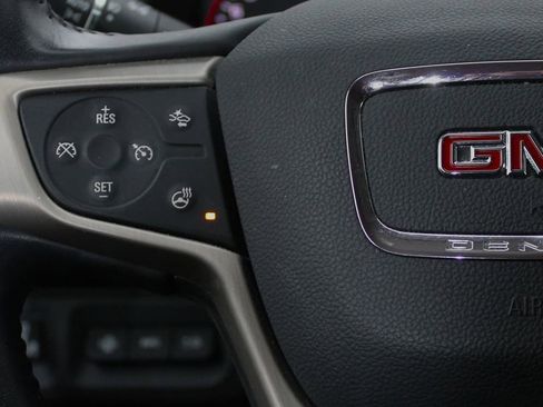 Used 2021 GMC Acadia Denali w/ Denali Technology Package image 22
