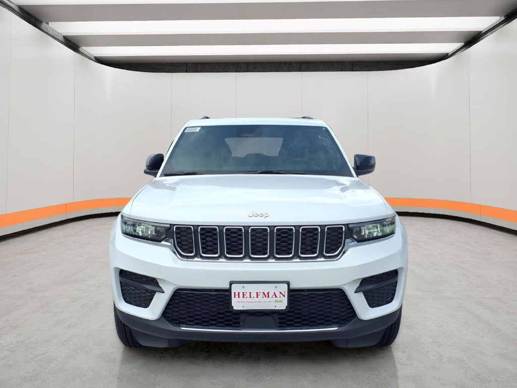New 2026 Jeep Grand Cherokee Laredo X RWD image 5