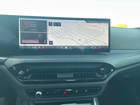 Used 2025 BMW 430i xDrive Convertible w/ Premium Package image 14