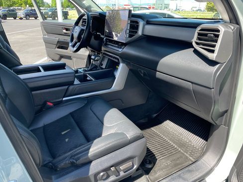 Used 2024 Toyota Tundra Limited AWD/4WD image 19