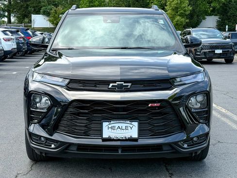 Used 2023 Chevrolet TrailBlazer RS w/ Sun and Liftgate Package AWD/4WD image 2