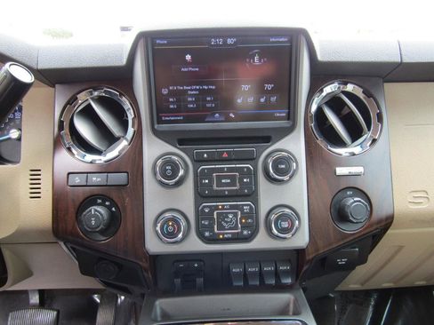 Used 2013 Ford F250 Lariat w/ Lariat Interior Pkg AWD/4WD image 16